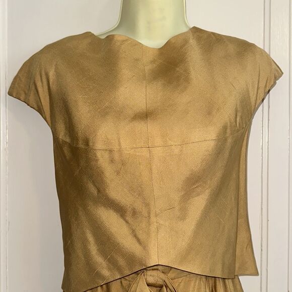 Vintage 50s/60s Saks Fifth Avenue gold dress outfit with bow on front - Picture 2 of 13